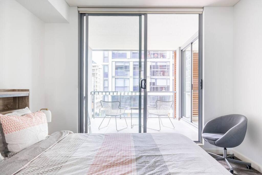 10M Lovely 2Bedroom Abnb Apartment Near Airport & City With Free Parking Sydney Exterior photo