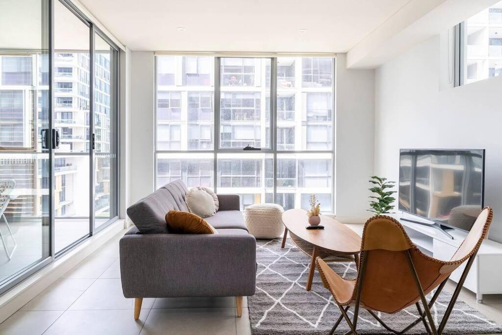 10M Lovely 2Bedroom Abnb Apartment Near Airport & City With Free Parking Sydney Exterior photo